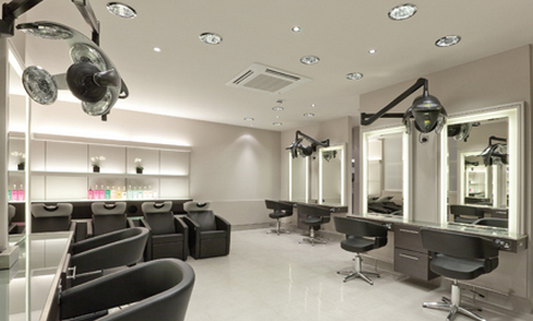 Produits d'éclairage LED jouent un avantage dans l'éclairage commercial